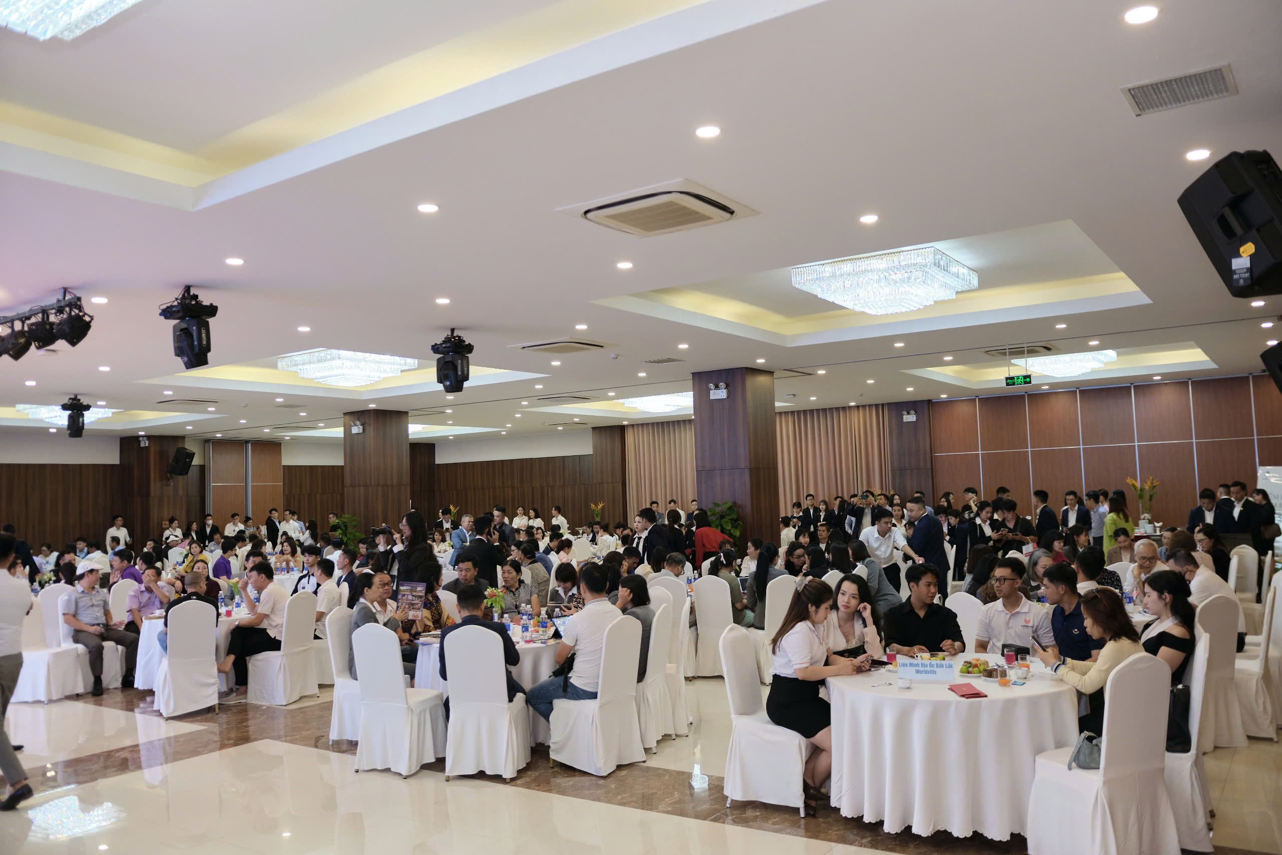 Hình ảnh liên quan đến 🎉 ECOPALACE – NƠI GẶP GỠ CỦA GIÁ TRỊ TINH HOA 🎉