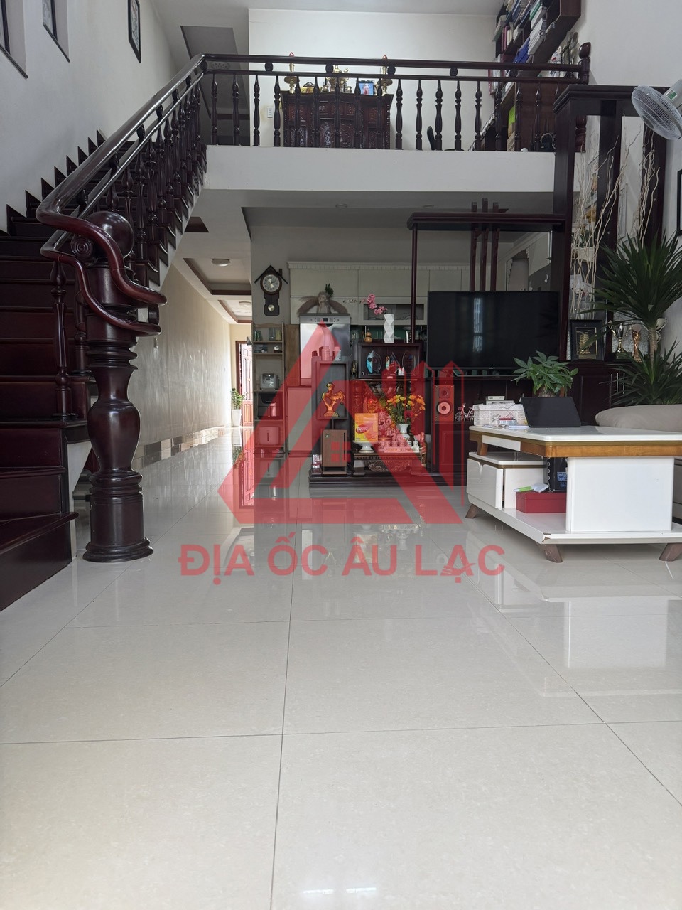 Ảnh phụ